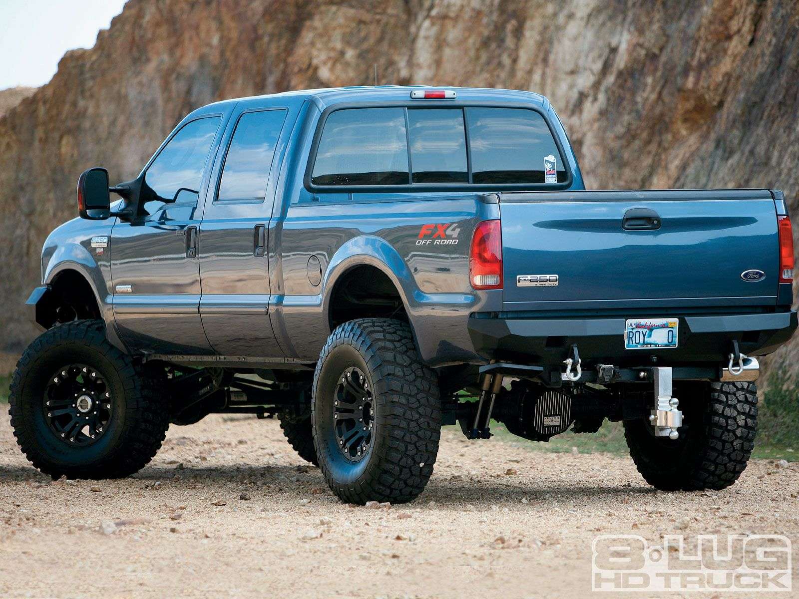 1999-2007 Ford F-250 Stealth Rear Winch Bumper Truck Only - Texture Black Warn M8000 Or 9.5Xp