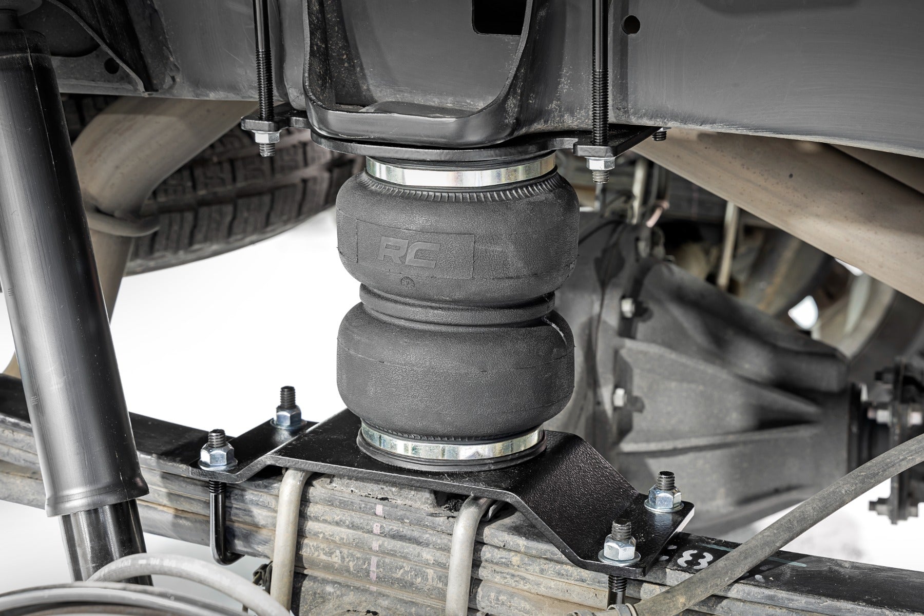 Rough Country Air Spring Kit w/compressor | 0-6" Lifts | Toyota Tundra (07-21)