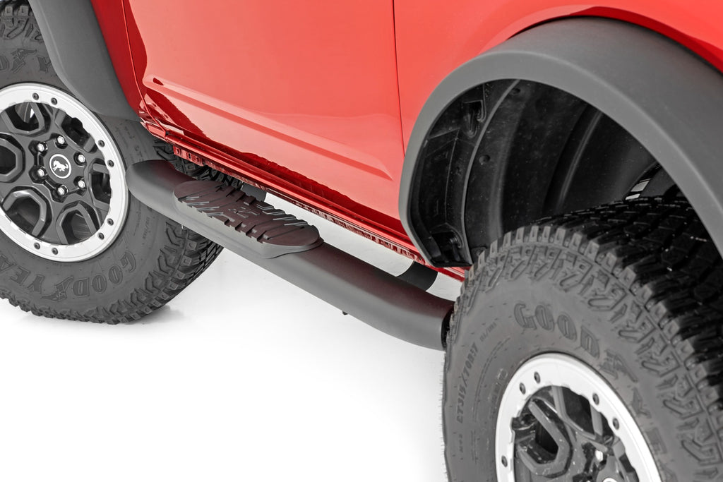 Rough Country Oval Nerf Steps | 2-Door | Black | Ford Bronco (2 Door) 4WD (21-23)