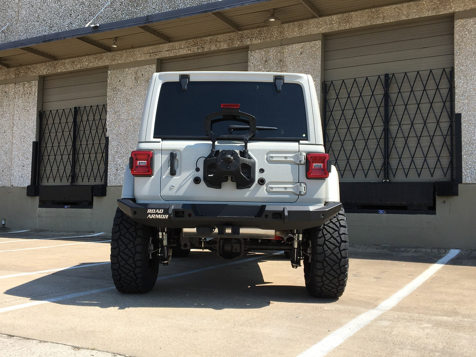 2018+ Jeep Jl Rubicon Stealth Rear Bumper Full Width Only, W/ Tire Carrier Hole - Texture Black