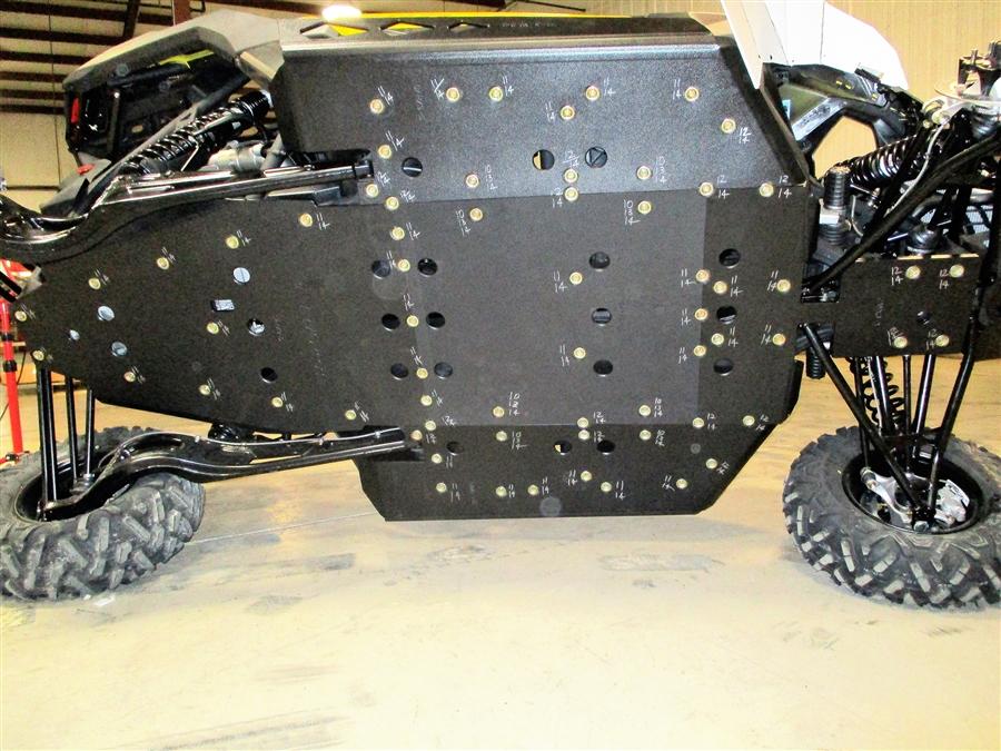 Trail Armor Can Am Maverick X3 Turbo, X3 Turbo R, X3 X Ds Turbo R, X3 X Ds, X3 X Rs Turbo R, X3 X Rs, X3 X Ds, X3 X Mr Turbo R Full Skids With Integrated Slider Nerfs