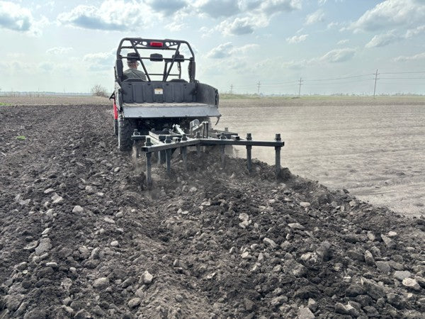 Chisel Plow Till-Ease Model 760
