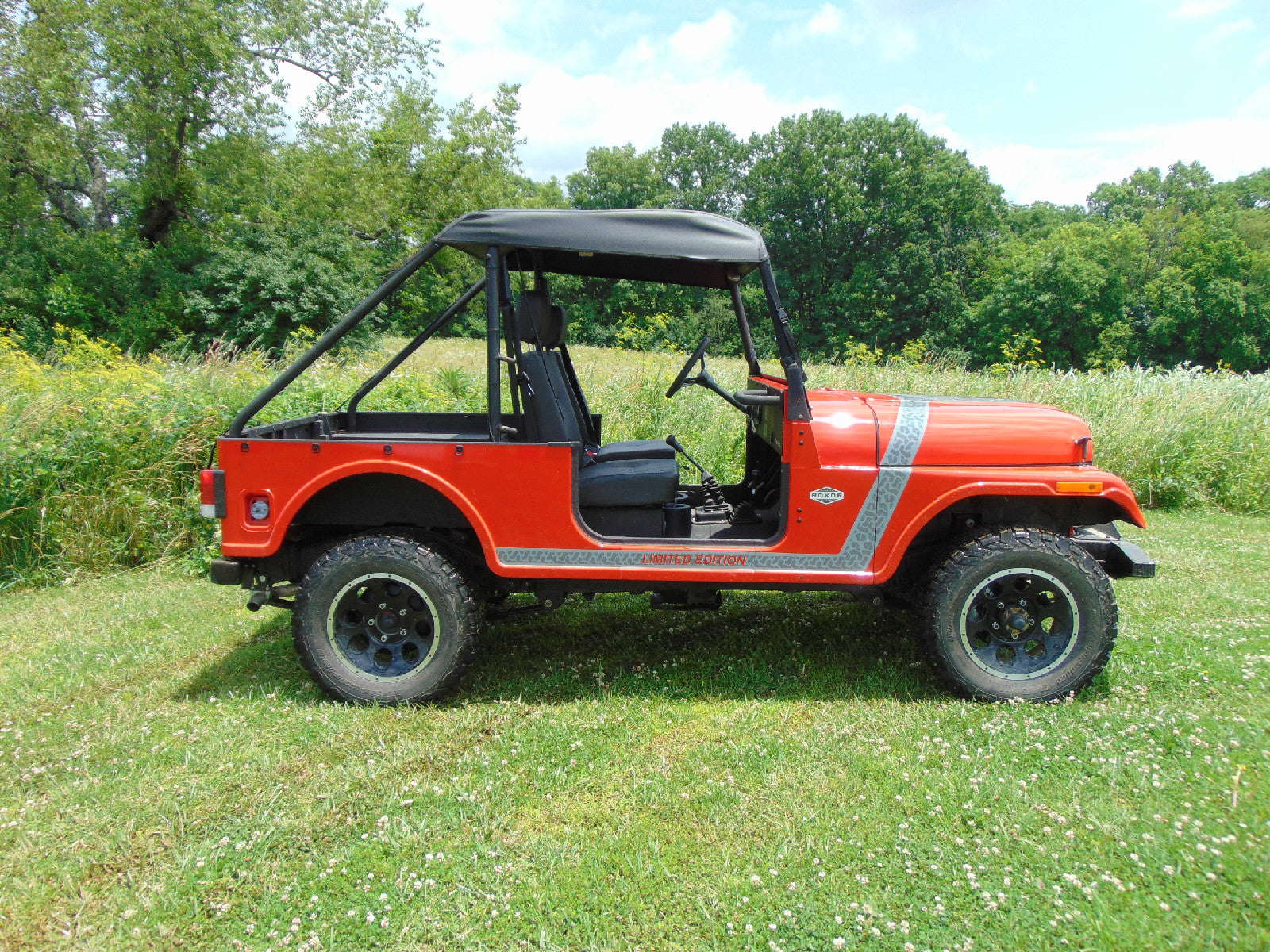 Mahindra Roxor Soft Top
