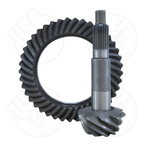 The Mahindra Roxor with Dana 44 Carrier USA Standard ring and pinion set features a circular metal ring gear with evenly spaced angled teeth and a cylindrical pinion gear with helical teeth at one end and splines at the other.