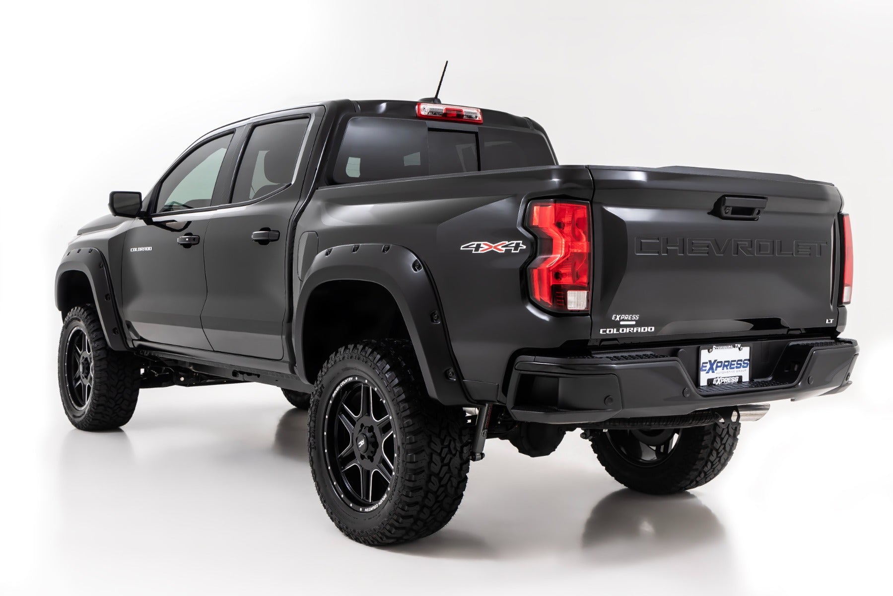 Pocket Fender Flares | GAZ Summit White | Chevy Colorado 2WD/4WD (2023-2025)