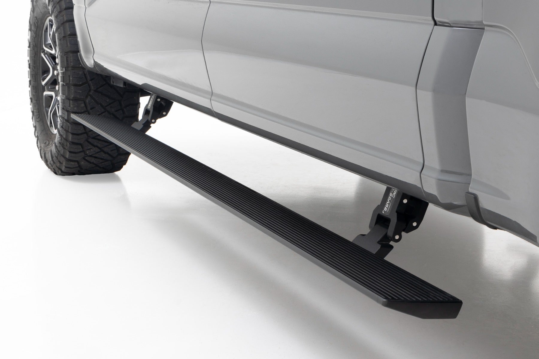 Rough Country Power Running Boards | Lighted | Crew Cab | Ford F-150/F-150 Lightning/Super Duty (15-23)