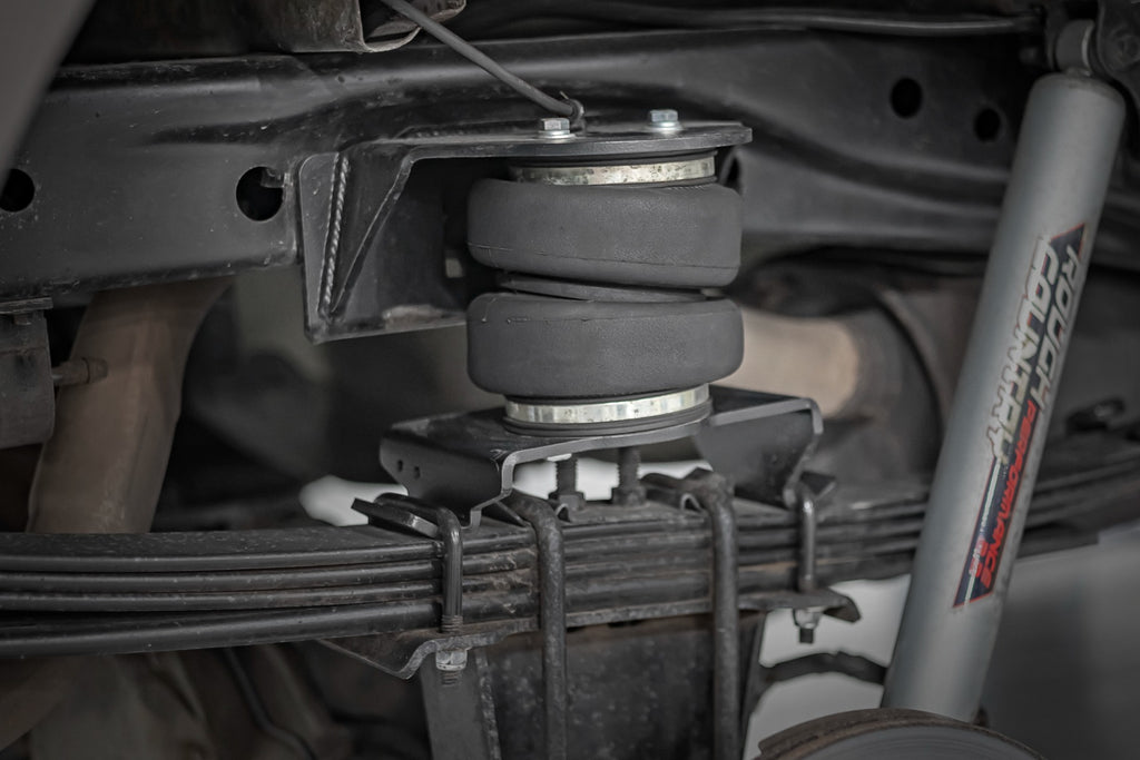 Rough Country Air Spring Kit | 0-6" Lifts | Ford F-150 4WD (2004-2014)