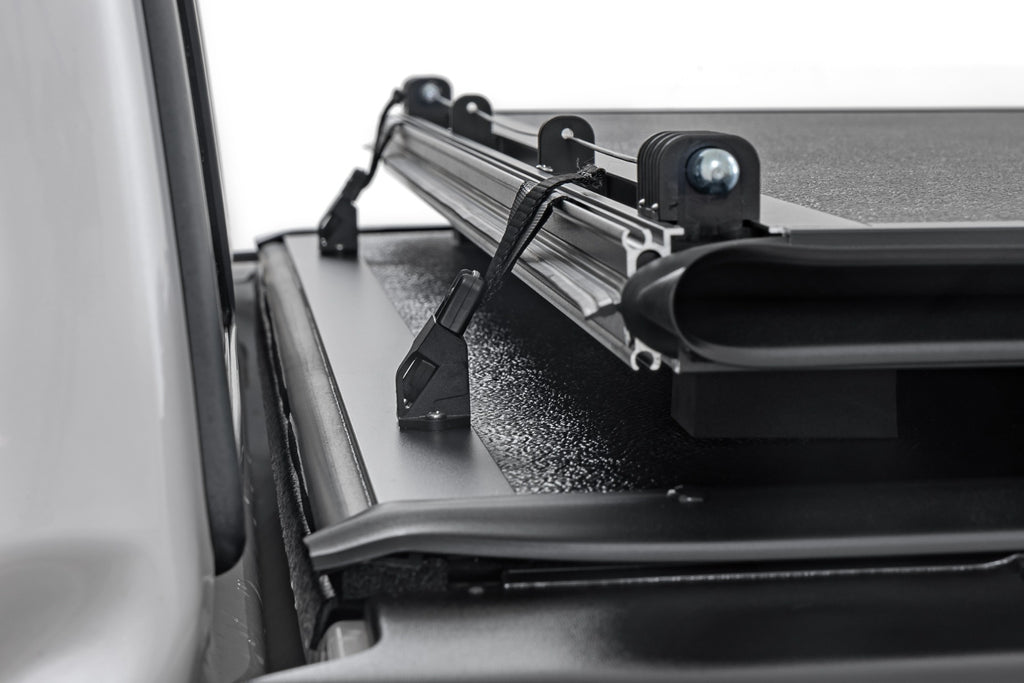 Hard Low Profile Bed Cover | 5'7" Bed | Ford F-150 2WD/4WD (2004-2014)