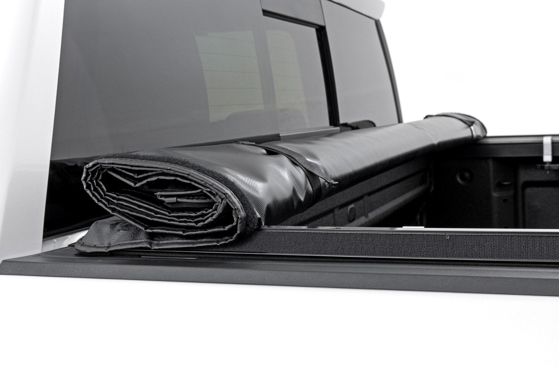 Soft Roll Up Bed Cover | 5'10" Bed | Chevy/GMC Sierra 1500 (19-25)/Silverado 1500 (19-25)