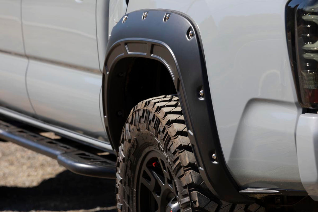Rough Country Defender Pocket Fender Flare | Toyota Tacoma 2WD/4WD (2016-2023)