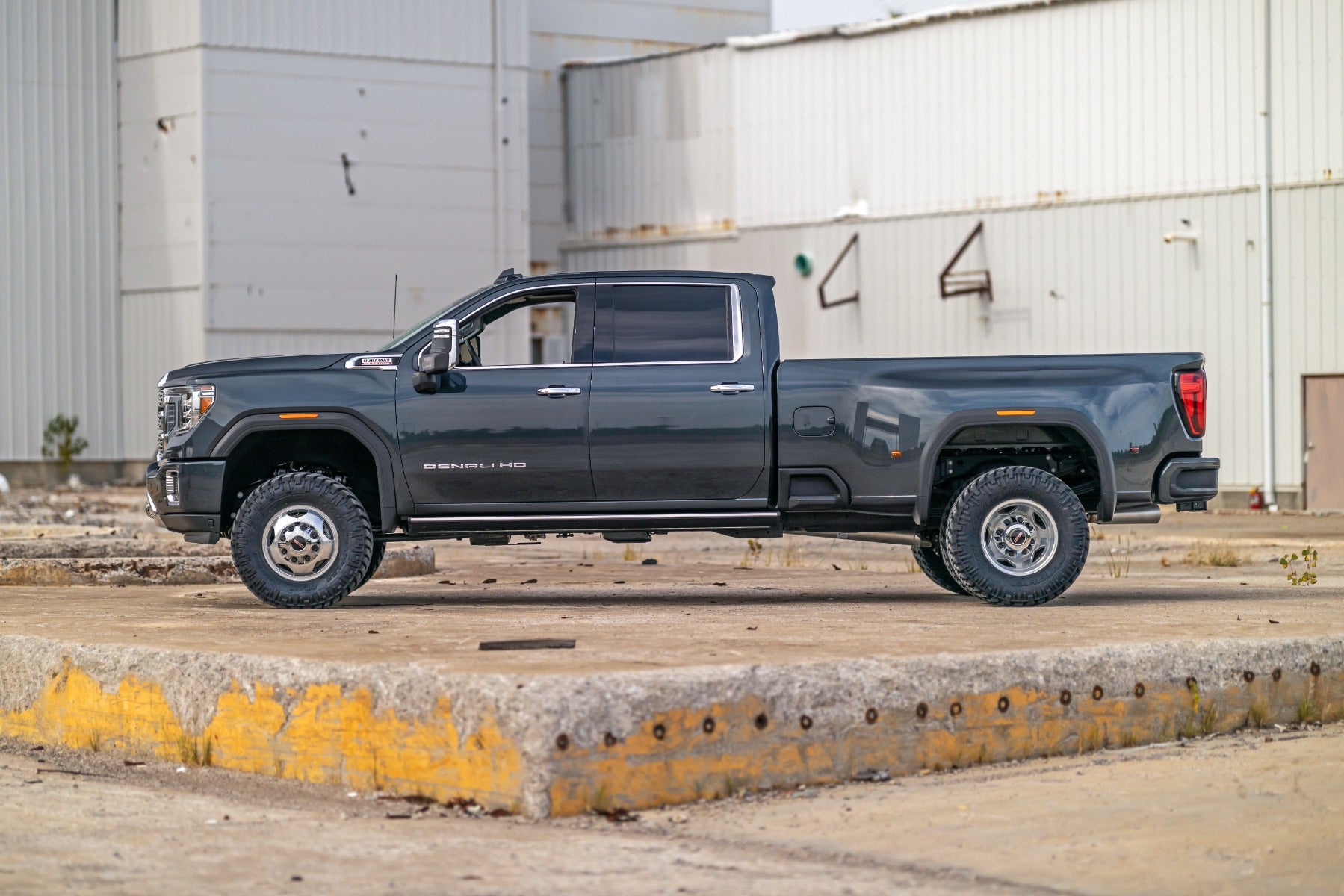 3 Inch Lift Kit | UCAs | V2 | Chevy/GMC Sierra 3500 HD/Silverado 3500 HD (20-23)