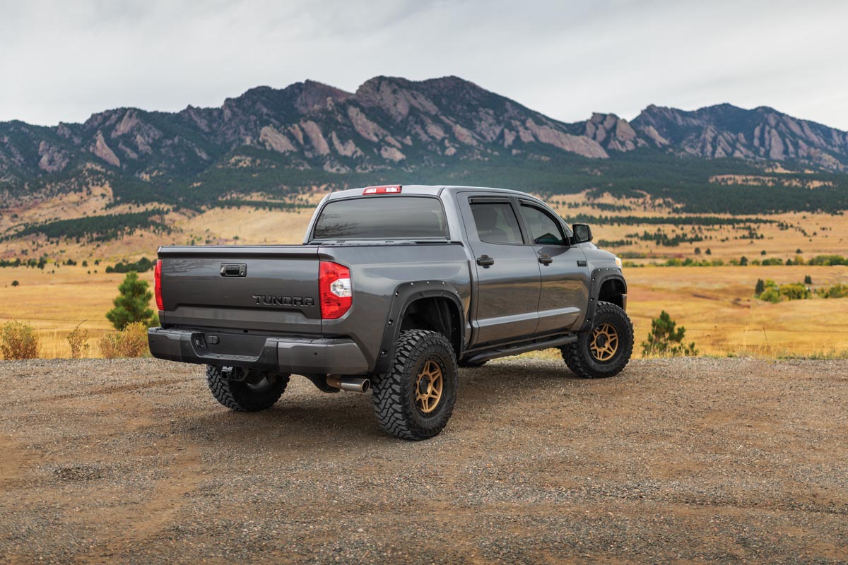 Rough Country Defender Pocket Fender Flares | Toyota Tundra 2WD/4WD (2014-2021)