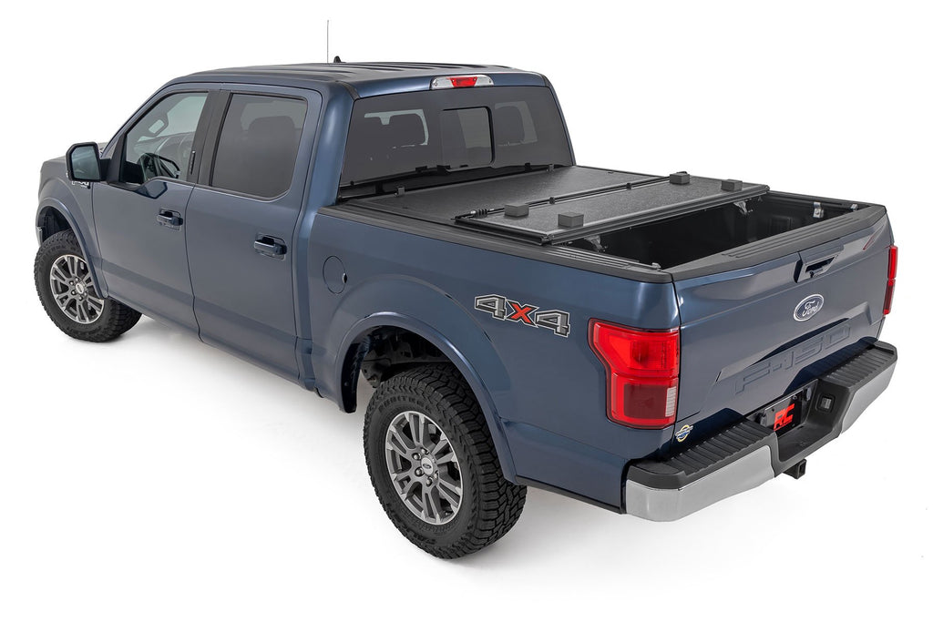 Hard Low Profile Bed Cover | 6'10" Bed | Ford F-250/F-350 Super Duty (17-25)