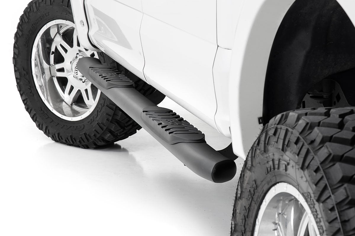 Rough Country Oval Nerf Step | Crew Cab | Black | Ford F-150 (15-23)/F-150 Lightning (2022)
