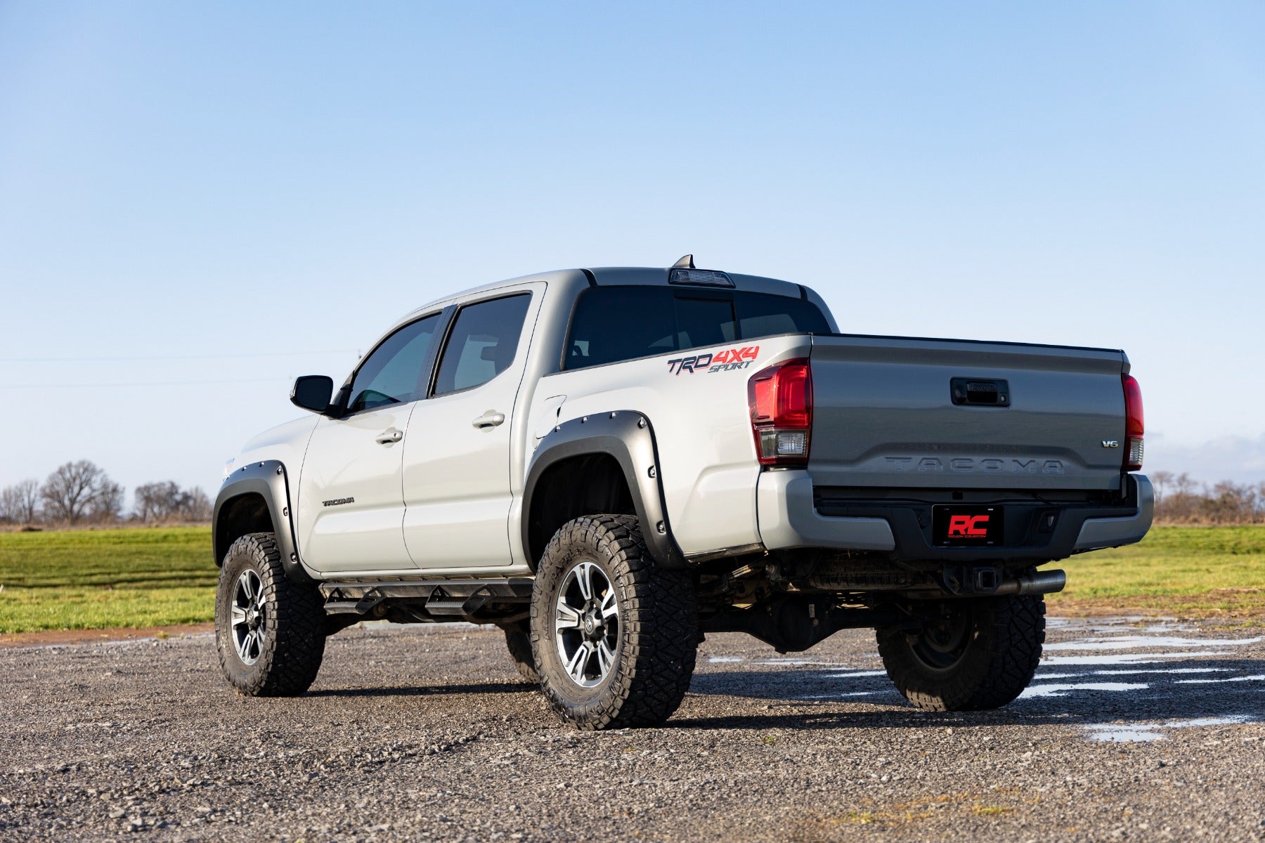 Pocket Fender Flares | 089 Wind Chill | Toyota Tacoma 2WD/4WD (2016-2023)