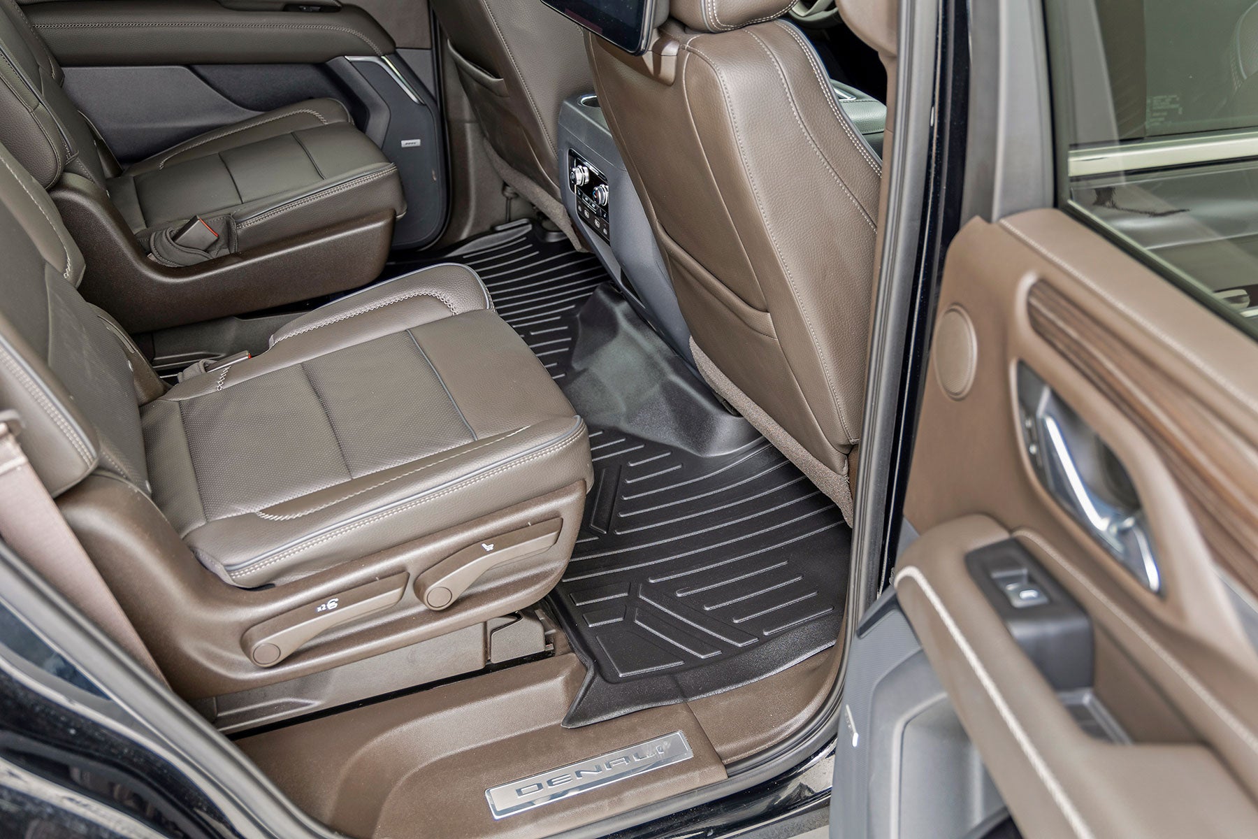 Rough Country Floor Mats | FR & RR | FR/RR Bucket | Chevy/GMC Tahoe/Yukon (21-23)