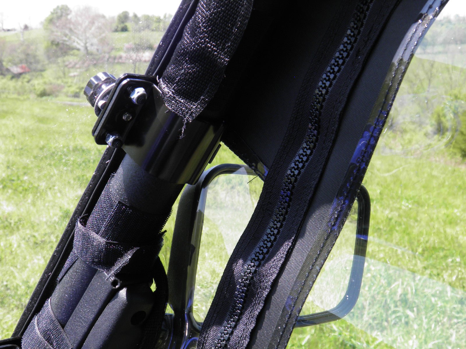 Hisun Hs/ Massimo Msu/ Cub Cadet Challenger/ Coleman Outfitter/ Bennche Bighorn 500 - 700 Full Cab Enclosure With Split Lexan Windshield - Offroad Armor