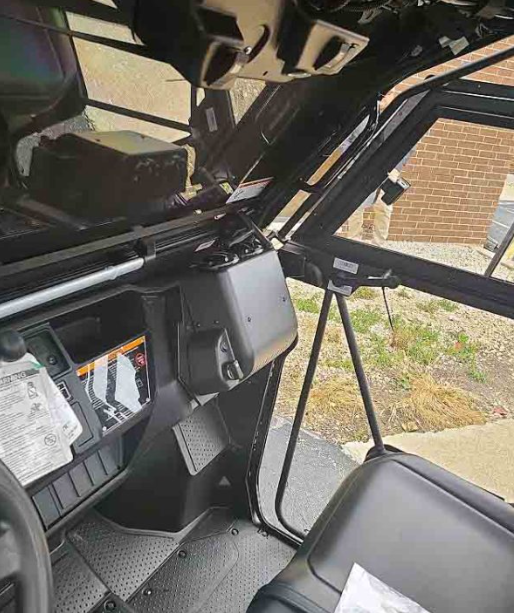 Honda Pioneer 1000 – 3/5 Cab Kit