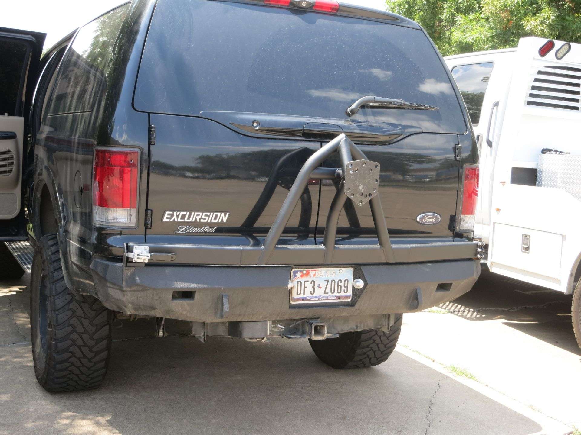 1999-2007 Ford Excursion Stealth Rear Winch Bumper With Tire Carrier - Texture Black Warn M8000 Or 9.5Xp