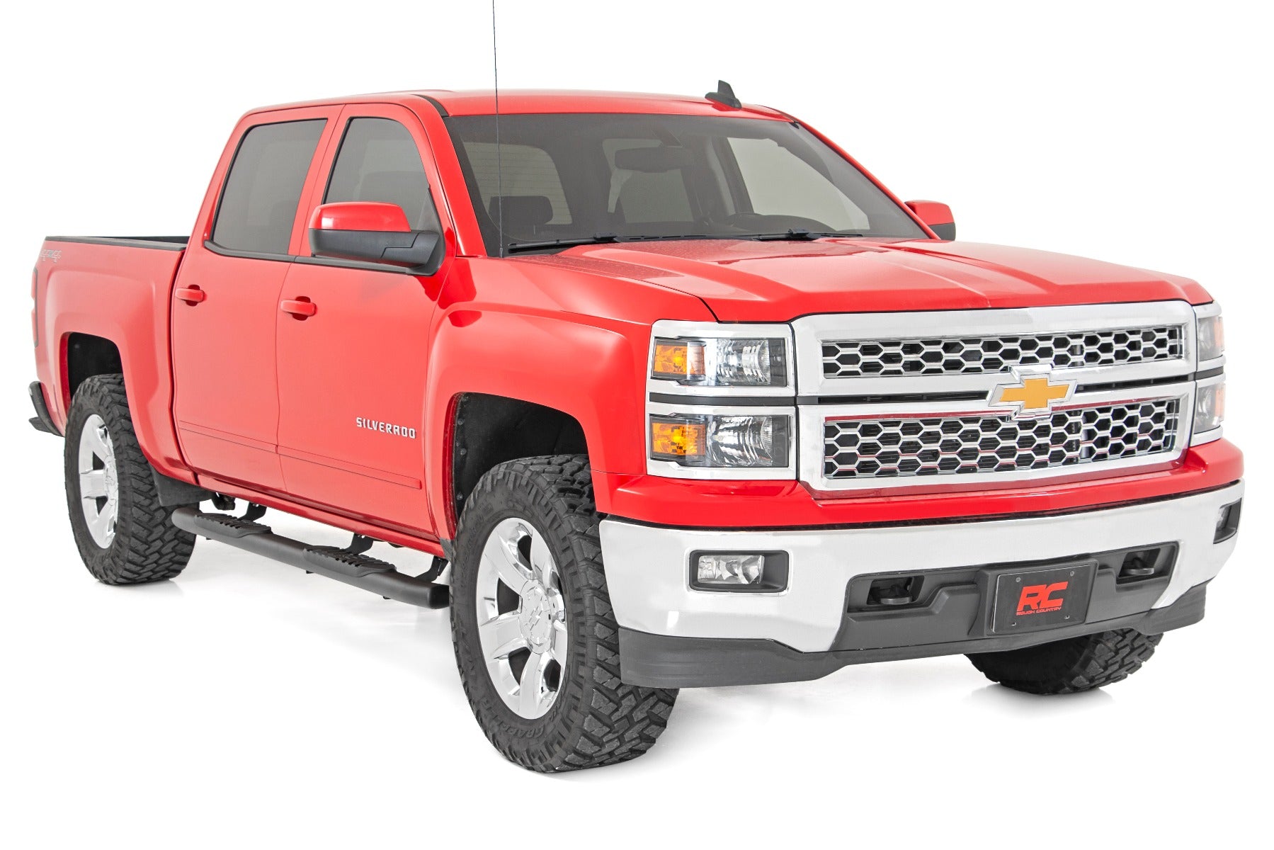 Rough Country Oval Nerf Step | Crew | Def Tank | Chevy/GMC 1500/2500HD/3500HD (07-19)