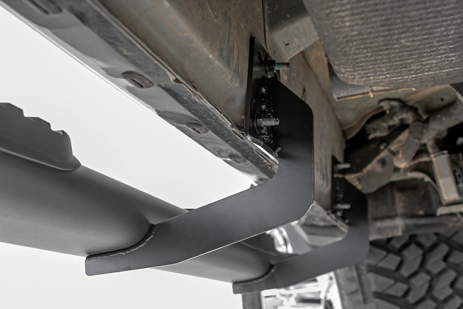 Rough Country Oval Nerf Step | Crew Cab | Black | Ram 1500 (19-23)/1500 TRX (21-23)