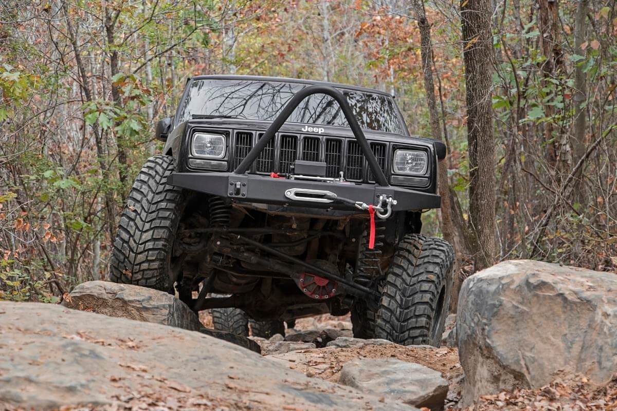 Rough Country Front Winch Bumper | Jeep Cherokee XJ 2WD/4WD (1984-2001)