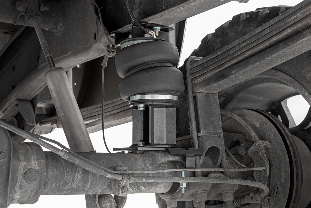Rough Country Air Spring Kit | 0-6" Lift | Chevy/GMC 2500HD (01-10)