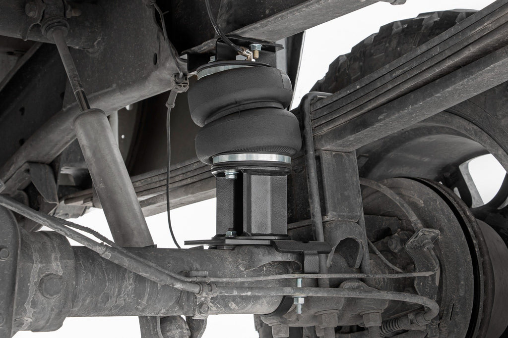 Air Spring Kit w/compressor | Wireless Controller | 0-6" Lift | Chevy/GMC 2500HD (01-10)