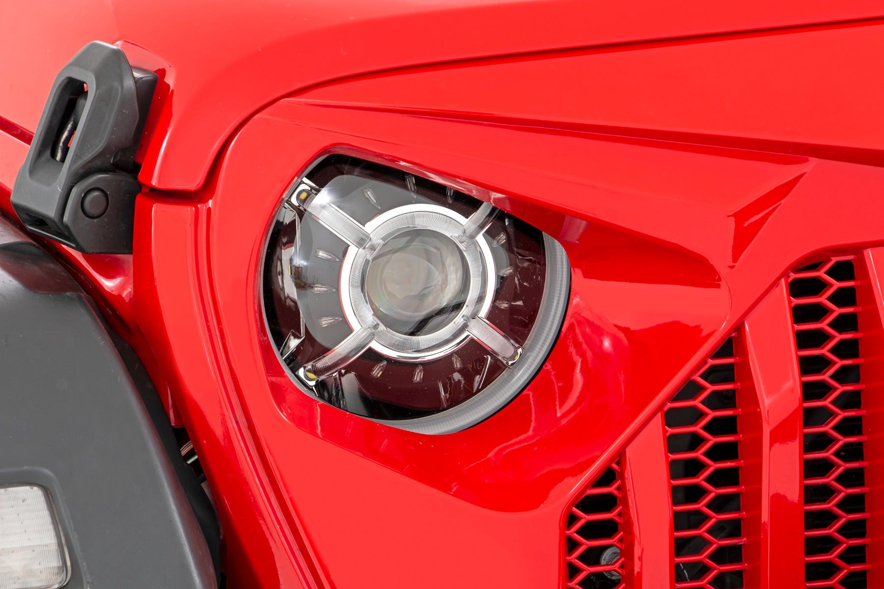 Rough Country Headlights | DRL Halo LED | 9" | Jeep Gladiator JT/Wrangler 4xe/Wrangler JL (18-23)