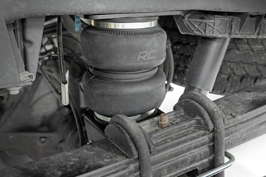 Rough Country Air Spring Kit | 3-6" Lifts | Ford Super Duty 4WD (2017-2022)