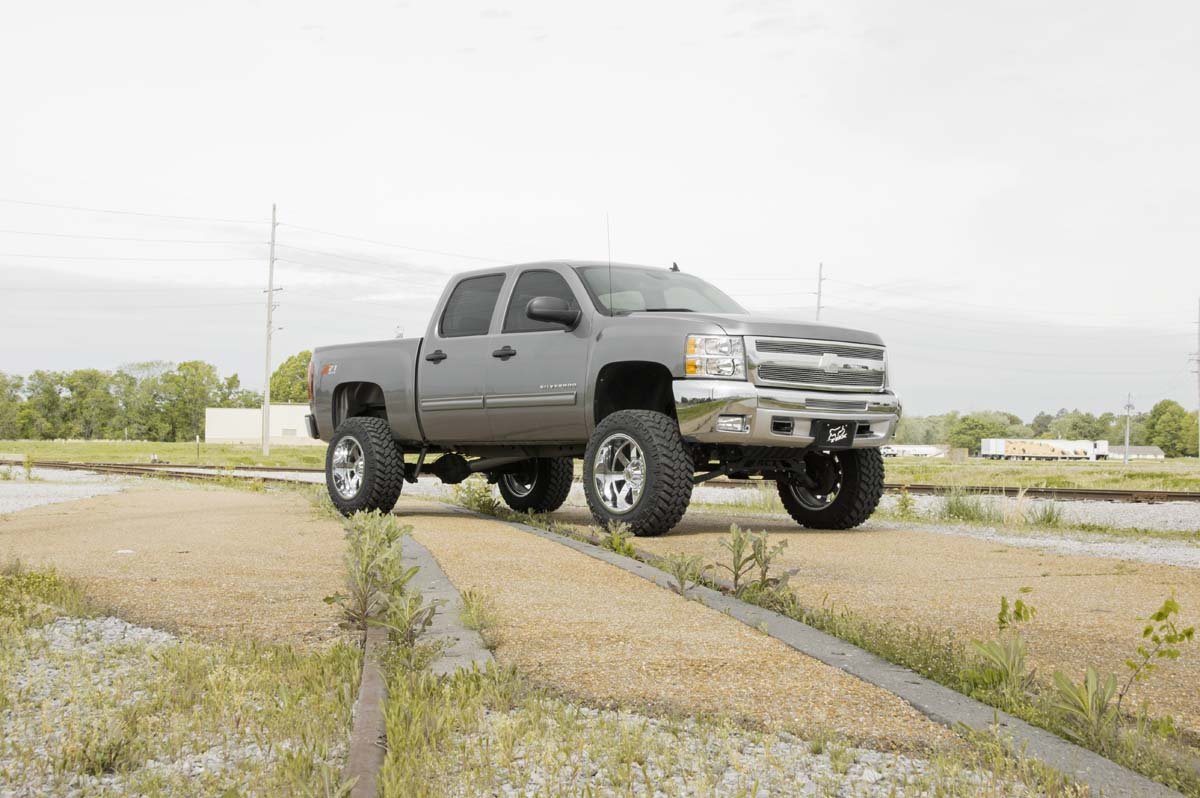 7.5 Inch Lift Kit | Chevy/GMC 1500 4WD (07-13)