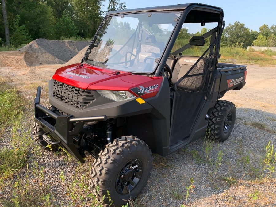 Ranger 900 & 1000 Windshield •Fits 2013 - Up 900 and 1000 XP and SOHC •2015 - 2016 570 Full - Size Pro Fit (Vented Options) - Offroad Armor