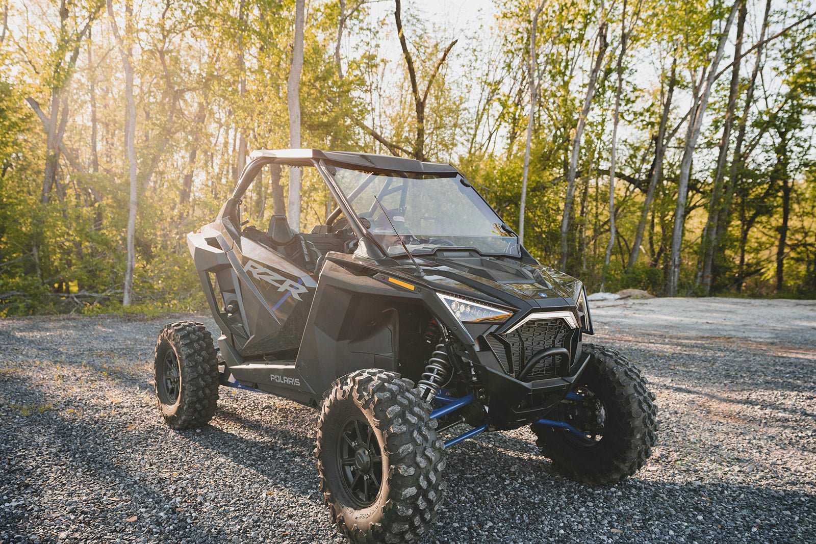 RZR XP Pro Windshield (with factory Polaris poly roof) •Fits 2020 - Up RZR XP Pro Models only (with factory Polaris poly roof) - Offroad Armor