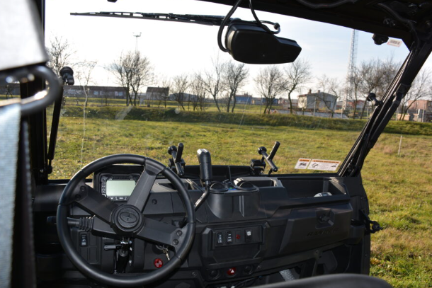 Polaris Ranger XP1000 Crew Hard Cab Enclosure kit